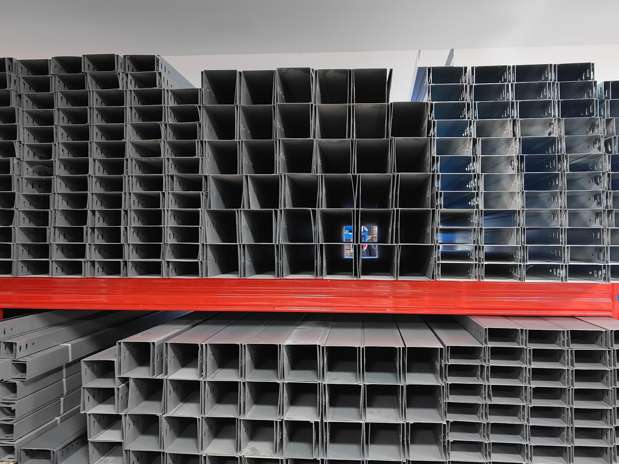 托盤(pán)式電纜橋架